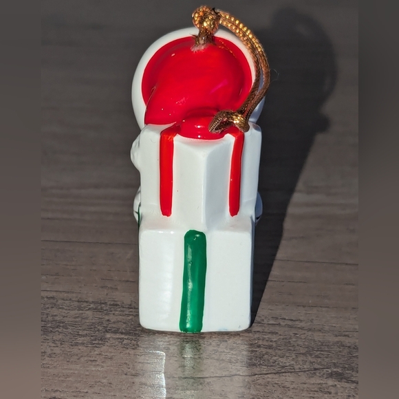 Snoopy Smiling Vintage Ornament - Picture 3 of 6